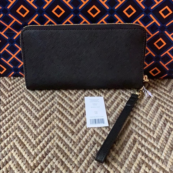 NWT last one❤️Authentic Tory Burch Wristlet Wallet - Picture 4 of 8